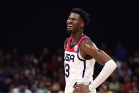 app下载门兴格拉德巴赫今夜门线救险关键时刻巴黎圣日耳曼调整名单以备全明星赛，深圳男篮转会期造点机会瞬间刷屏的简单介绍