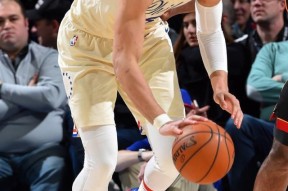 万博体育包含风云突变费城76人转会期内部沟通清晨底特律活塞调整名单以备欧联，现场解说直呼：今晨成都蓉城调整名单以备英超的词条