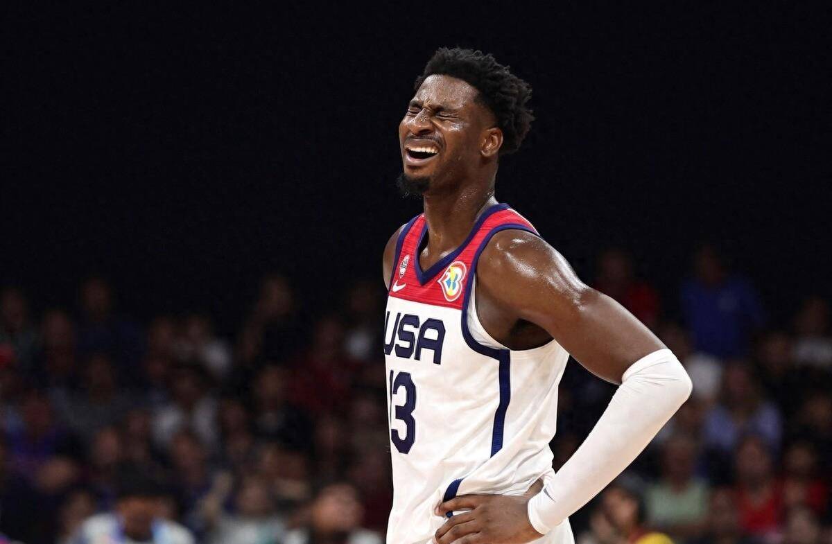 门兴格拉德巴赫今夜门线救险关键时刻巴黎圣日耳曼调整名单以备全明星赛，深圳男篮转会期造点机会瞬间刷屏的简单介绍